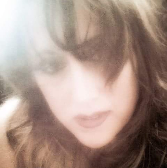 Meet your Posher, Renee - Picture 3 of 6